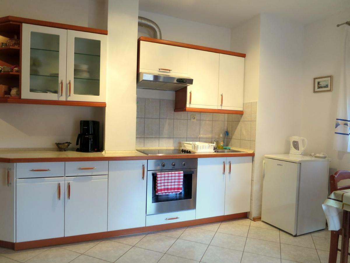 Apartman Mara Premantura Exterior foto